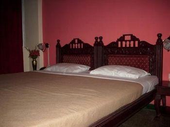 Hotel Charring Cross Ooty Ngoại thất bức ảnh
