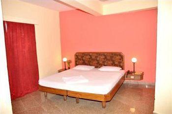 Hotel Charring Cross Ooty Ngoại thất bức ảnh