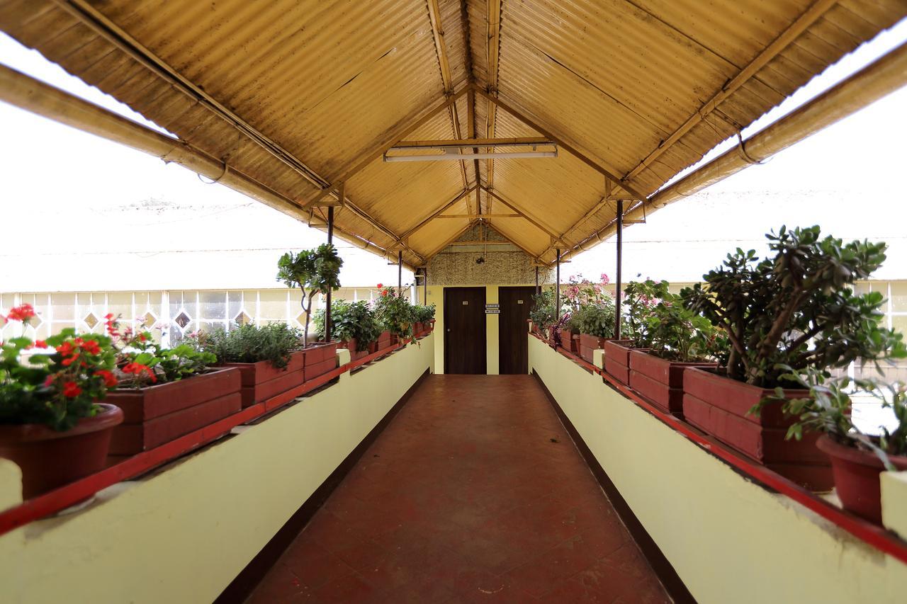 Hotel Charring Cross Ooty Ngoại thất bức ảnh